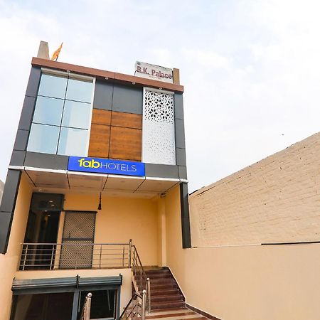 Fabhotel Rk Palace Ayodhya Zewnętrze zdjęcie