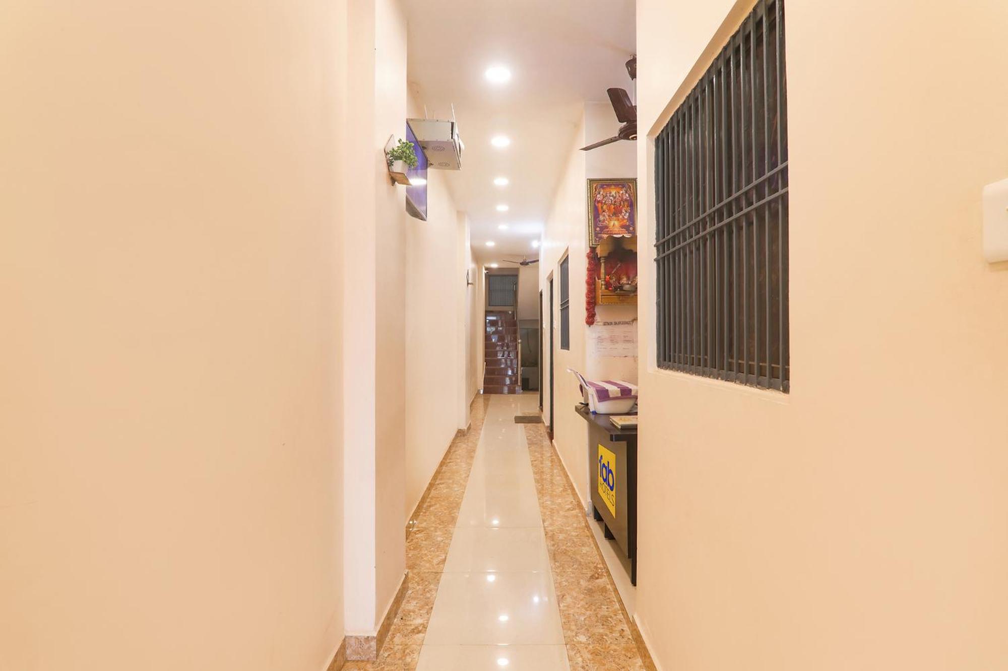 Fabhotel Rk Palace Ayodhya Zewnętrze zdjęcie
